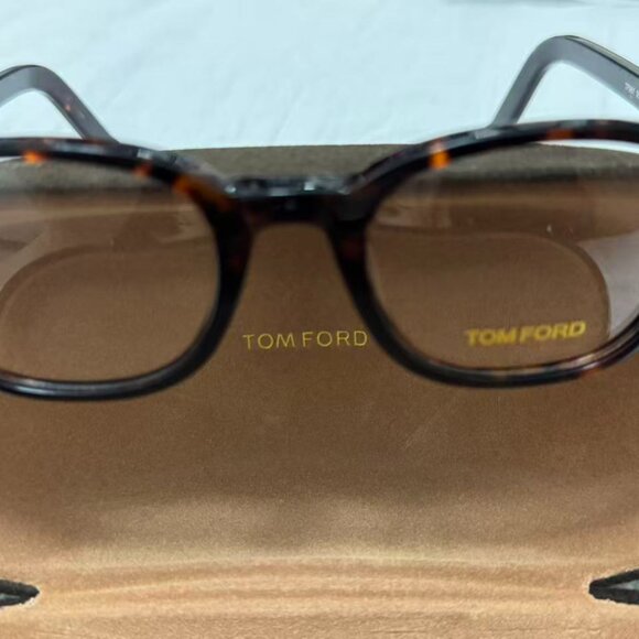 Tom Ford Tortoise Round Glasses - Viral Preppy Aesthetic main image 7